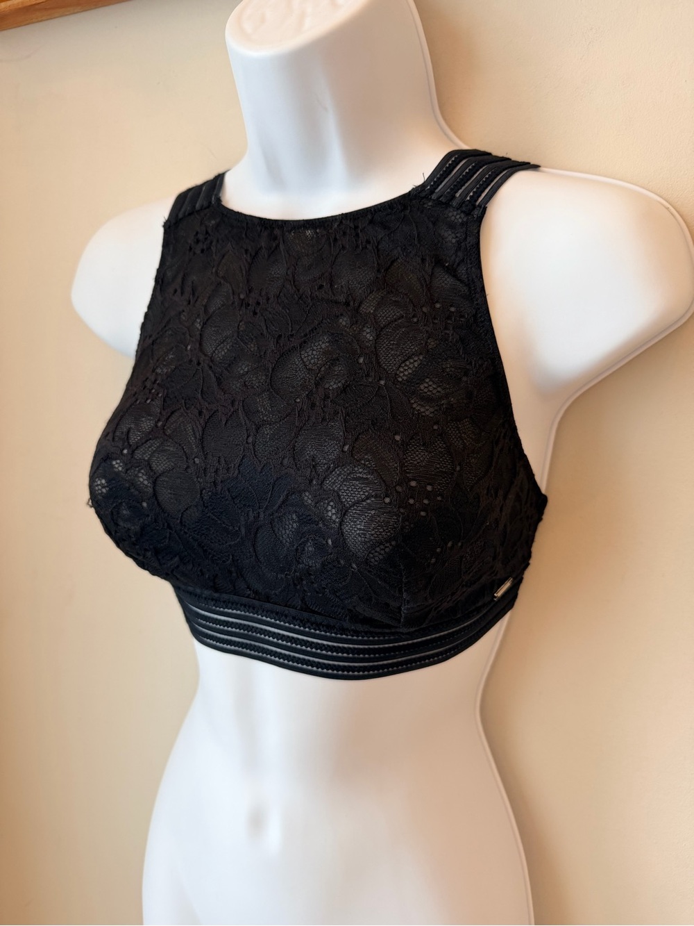 Lace High-Neck Bralette - Black Size Medium Gothic Dark Romance Cyberchic